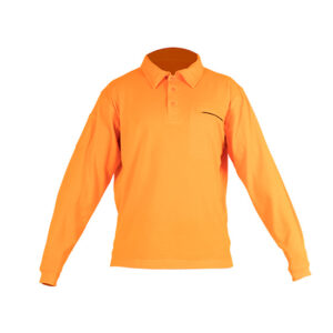 Polo de manga larga naranja con botones en ropa de protección