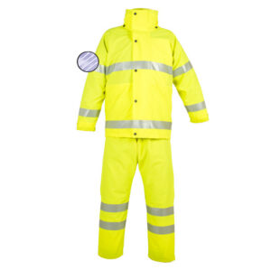 Conjunto impermeable reflectante amarillo como ropa laboral de alta visibilidad